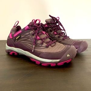 Waterproof Keen ladies hiking shoes, 7.5